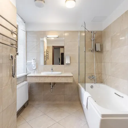 Gertrude Self Check-in 4* Рига