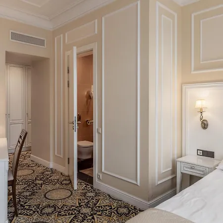 Gertrude Self Check-in Рига