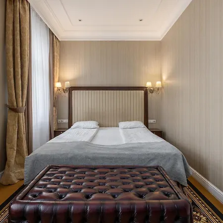 Готель Gertrude Self Check-in 4*