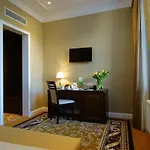 Gertrude Self Check-in 4* Riga