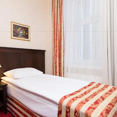 Gertrude Self Check-in 4*