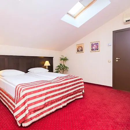 Hotell Gertrude Self Check-in 4*