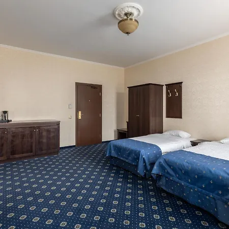 Gertrude Self Check-in Hotel