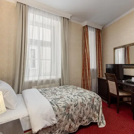 Gertrude Self Check-in Hotel 4*