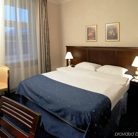 Gertrude Self Check-in Hotel