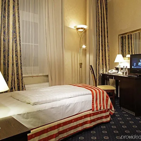 Gertrude Self Check-in 4*