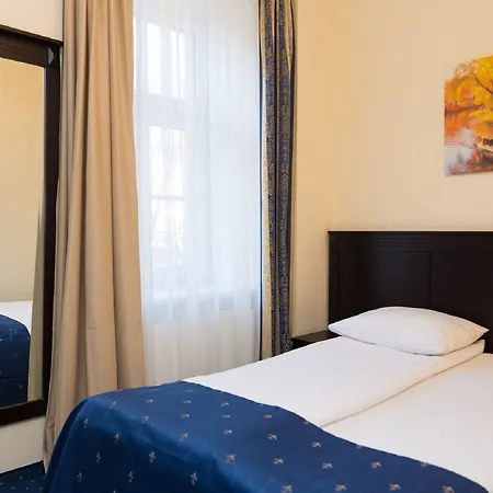 Gertrude Self Check-in Hotell