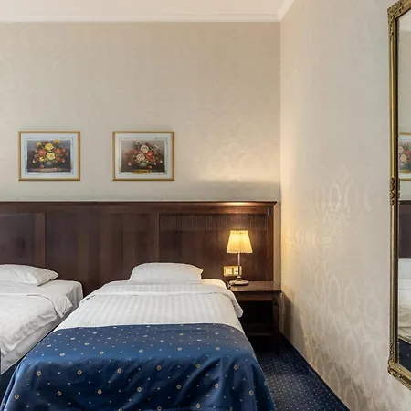 Gertrude Self Check-in Hotell 4*