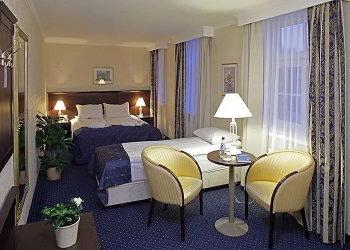 Gertrude Self Check-in 4*